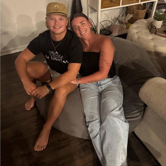 Meet your Posher, Colby - Picture 1 of 1